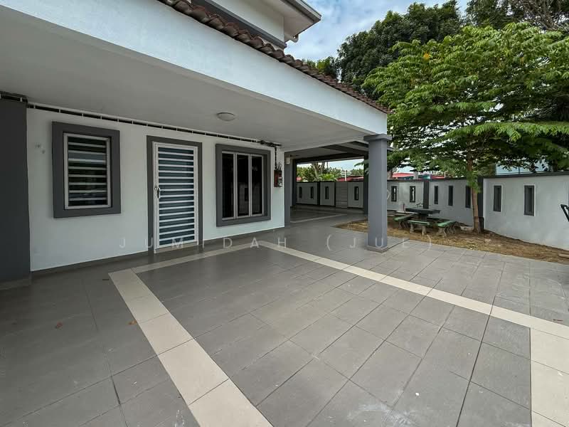 2-storey Terraced House for Sale in Bandar Saujana Putra (Tanjong Duabelas) - JUMIDAH (JUE) - Exterior - PropertyGuru.com.my