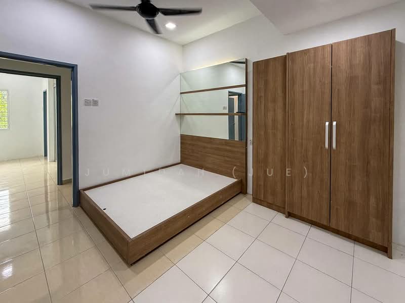 2-storey Terraced House for Sale in Bandar Saujana Putra (Tanjong Duabelas) - JUMIDAH (JUE) - Bedroom - PropertyGuru.com.my