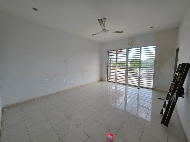 2-storey Terraced House for Sale in Bandar Putra Kulim (Kulim) - Gerald Peski - Living Room - PropertyGuru.com.my