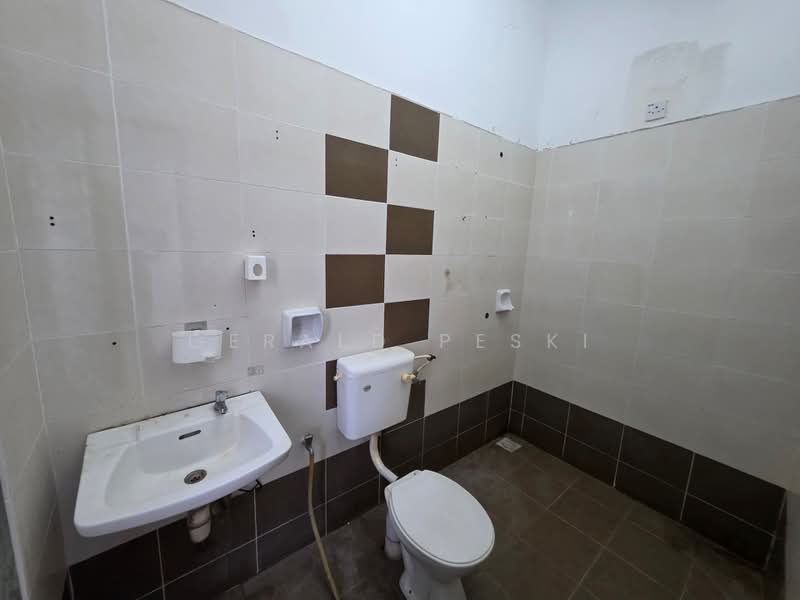 2-storey Terraced House for Sale in Bandar Putra Kulim (Kulim) - Gerald Peski - Bathroom - PropertyGuru.com.my