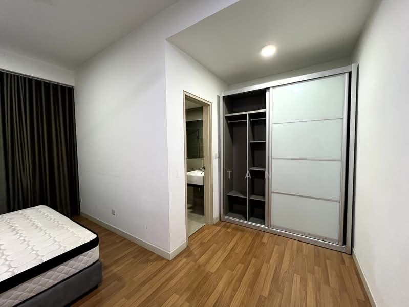 Service Residence for Sale at V Residence 2 @ Sunway Velocity - Billy Tan - Bedroom - PropertyGuru.com.my