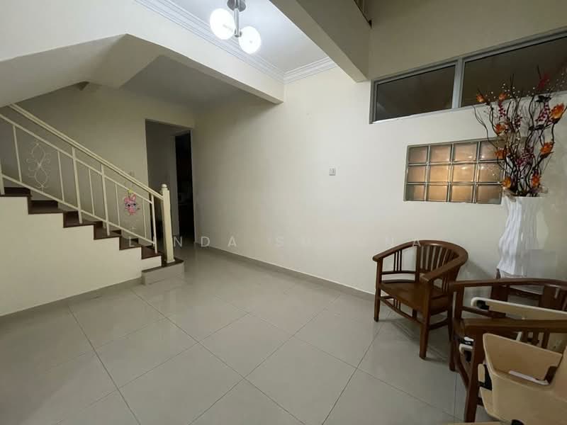 2-storey Terraced House for Sale in Putra Heights (Subang Jaya) - Linda Suguna - Living Room - PropertyGuru.com.my