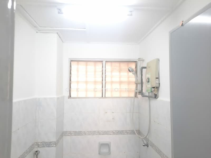 Apartment for Sale at Pangsapuri Sri Camellia - CK Chong - Bathroom - PropertyGuru.com.my