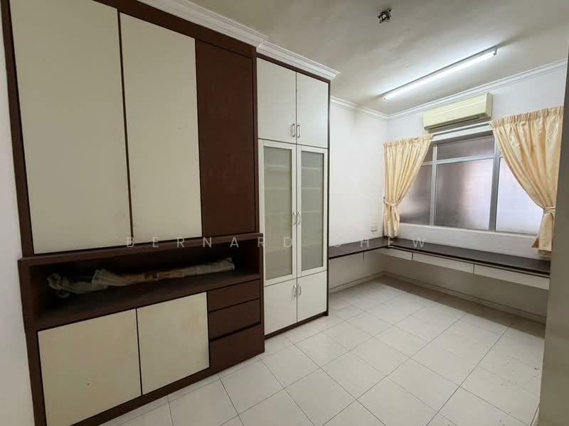 2-storey Terraced House for Sale in Taman Iping (Batu Maung) - Bernard Chew - Study - PropertyGuru.com.my