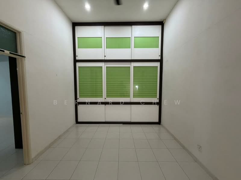 2-storey Terraced House for Sale in Taman Iping (Batu Maung) - Bernard Chew - Interior - PropertyGuru.com.my