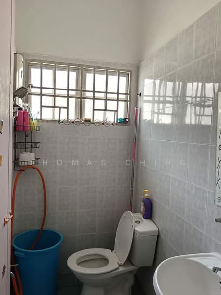 Terraced House for Sale in Bandar Putra Permai (Seri Kembangan) - Thomas Ching - Bathroom - PropertyGuru.com.my