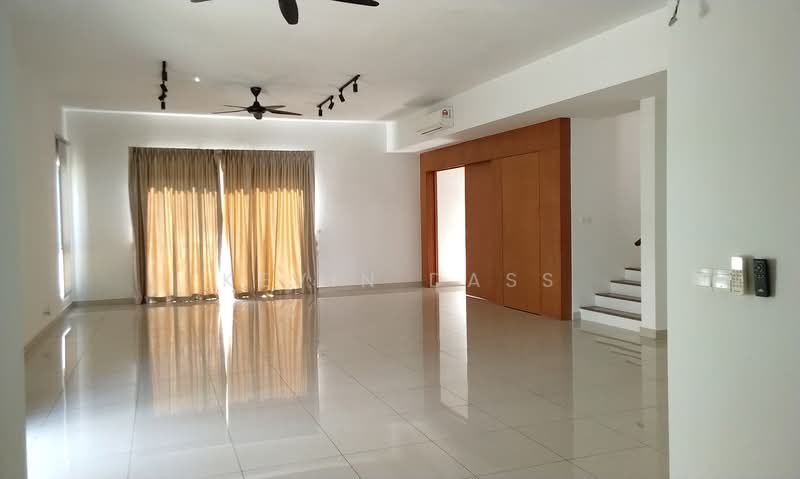Semi-Detached House for Sale in Bandar Tropicana Aman (Telok Panglima Garang) - Kevin Dass - Living Room - PropertyGuru.com.my