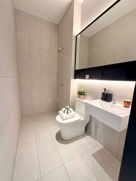Tanah Kediaman untuk Dijual di Batu Kawan (Penang) - SJ Ho - Forescape - Common Bathroom - PropertyGuru.com.my