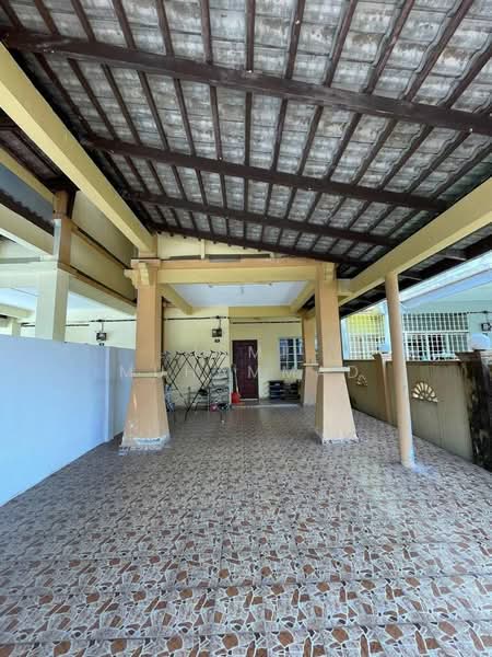 Rumah Teres untuk Dijual di Seremban 3 (Rasah) - Ismi Muhammad - Exterior - PropertyGuru.com.my
