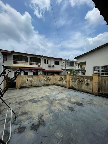 Rumah Teres untuk Dijual di Seremban 3 (Rasah) - Ismi Muhammad - Exterior - PropertyGuru.com.my