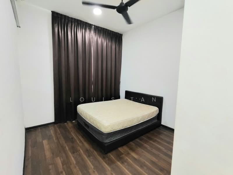 Service Residence for Rent at D'carlton (Residensi Seri Mega) - Louis Tan - Bedroom - PropertyGuru.com.my