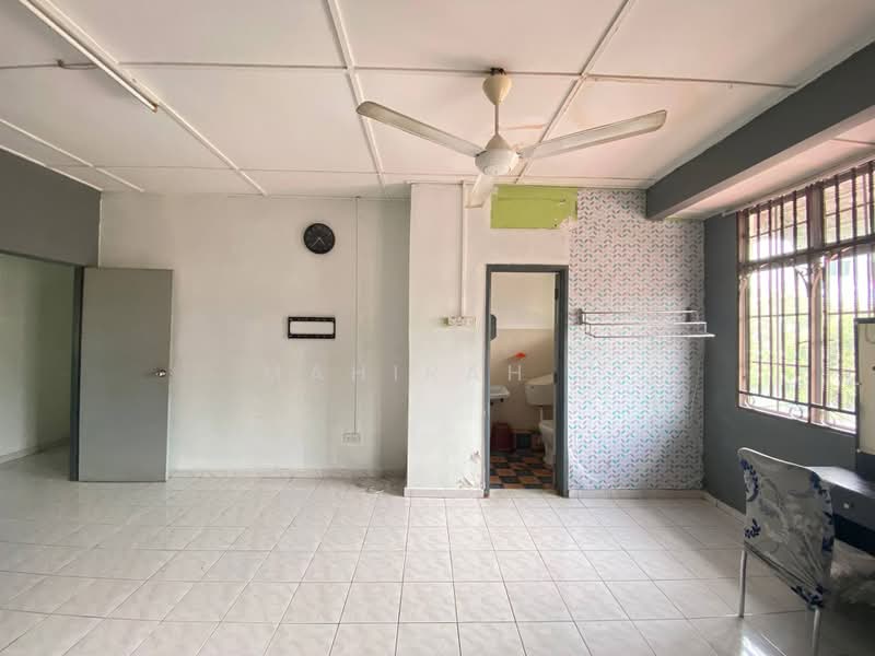 Rumah Teres 2 Tingkat untuk Dijual di Taman Seri Mewah (Kajang) - Mahirah . - Interior - PropertyGuru.com.my