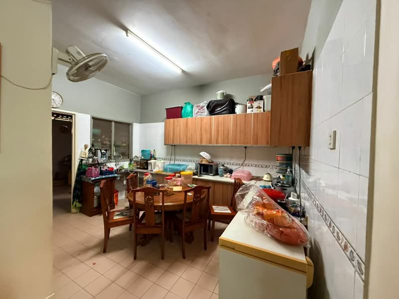 2-storey Terraced House for Sale in Kota Kemuning (Shah Alam) - Michelle Boh - Kitchen - PropertyGuru.com.my