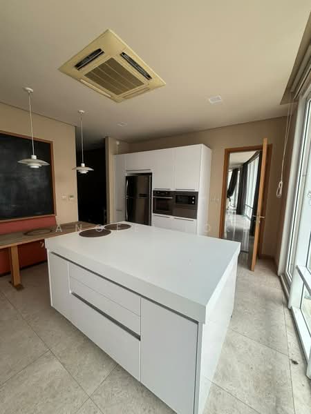 Service Residence for Rent at The Oval - Angeel Loke - Kitchen - PropertyGuru.com.my