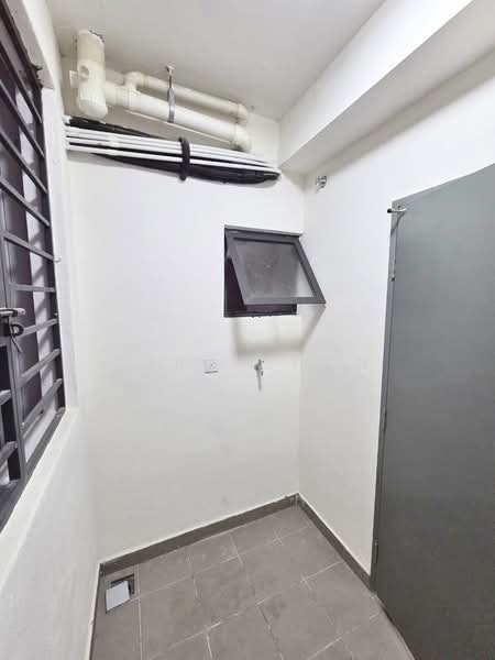 Service Residence for Sale at E'Island Lake Haven - Abby Chan - Interior - PropertyGuru.com.my