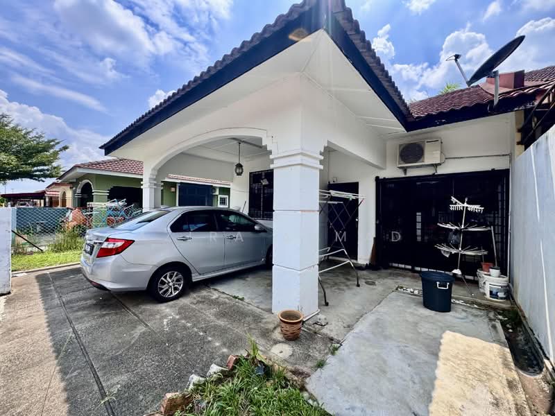 Semi-Detached House for Sale in Sepang (Selangor) - Azira Ahmad - PropertyGuru.com.my
