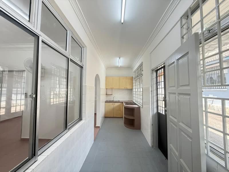 Rumah Teres 1 Tingkat untuk Dijual di Taman Universiti (Skudai) - Shiang Yng Tan - Kitchen - PropertyGuru.com.my