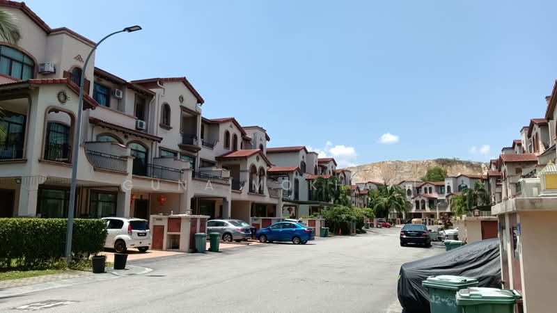 2.5-storey Terraced House for Sale in Diamond City (Semenyih) - Guna Mokhari - Exterior - PropertyGuru.com.my