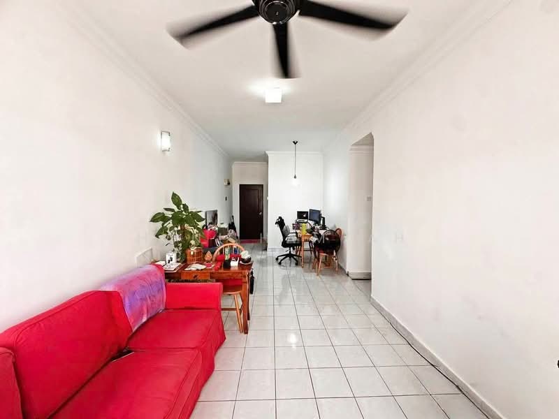 Condominium for Sale at Oakleaf Park - Hani Hamzah - Living Room - PropertyGuru.com.my
