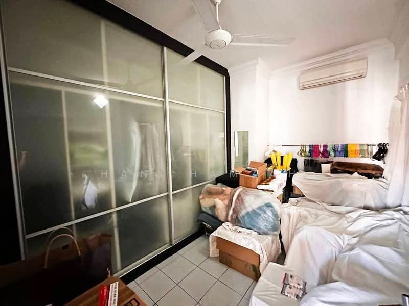 Condominium for Sale at Oakleaf Park - Hani Hamzah - Bedroom - PropertyGuru.com.my