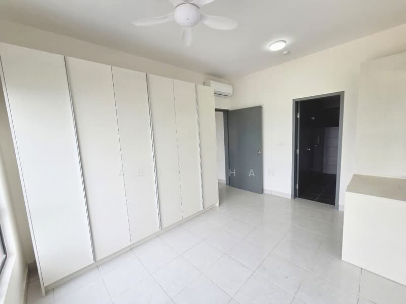 Service Residence for Sale at E'Island Lake Haven - Abby Chan - Bedroom - PropertyGuru.com.my