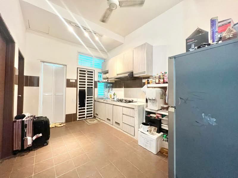 1-storey Terraced House for Sale in Kampung Giching (Sepang) - JUMIDAH (JUE) - Kitchen - PropertyGuru.com.my