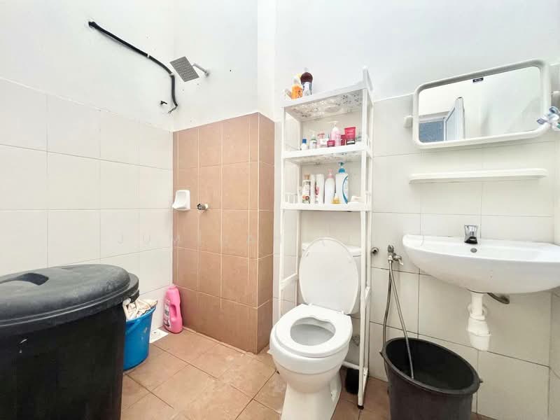 1-storey Terraced House for Sale in Kampung Giching (Sepang) - JUMIDAH (JUE) - Bathroom - PropertyGuru.com.my