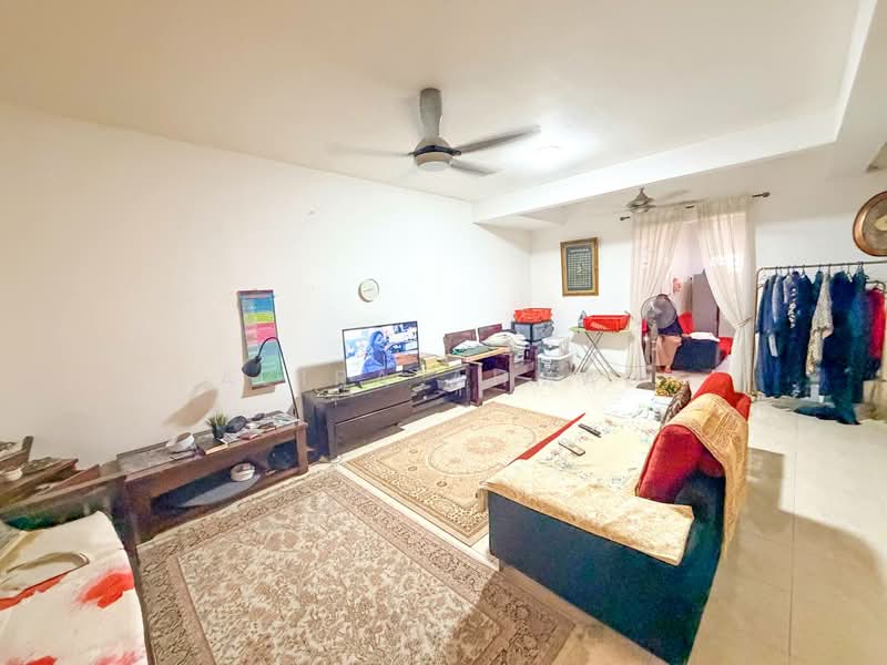 2-storey Terraced House for Sale in Taman Saga Emas (Kajang) - Azira Ahmad - Living Room - PropertyGuru.com.my