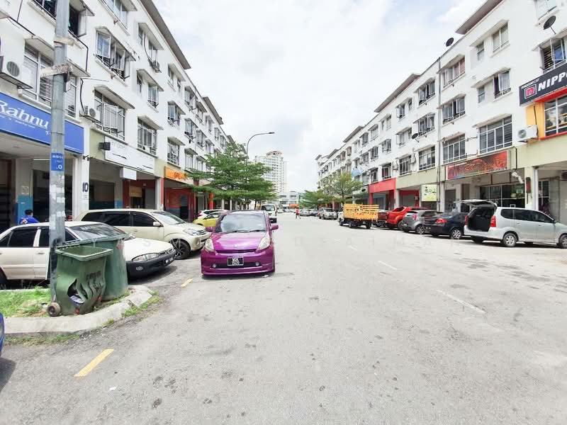 Flat for Sale at Dataran Otomobil - Yasmin Sulaiman - PropertyGuru.com.my