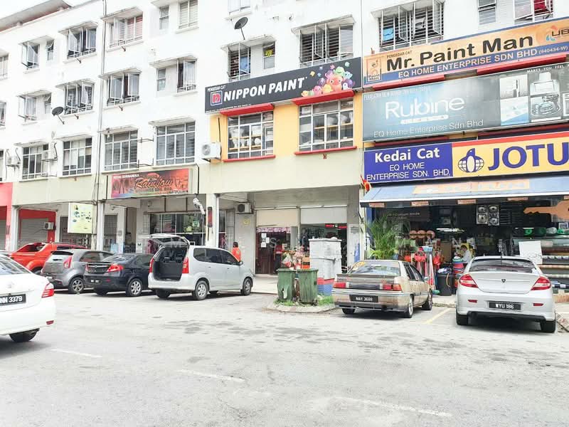 Flat for Sale at Dataran Otomobil - Yasmin Sulaiman - PropertyGuru.com.my