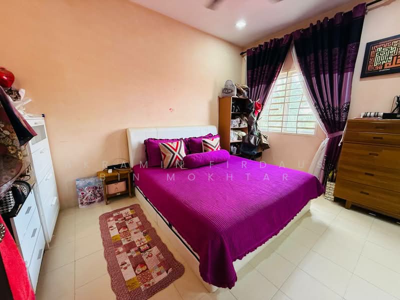 1-storey Terraced House for Sale in Bandar Baru Kuala Selangor (Kuala Selangor) - Akramin Firdaus Bin Mokhtar - PropertyGuru.com.my