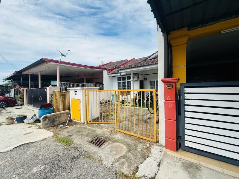1-storey Terraced House for Sale in Bandar Baru Kuala Selangor (Kuala Selangor) - Akramin Firdaus Bin Mokhtar - PropertyGuru.com.my