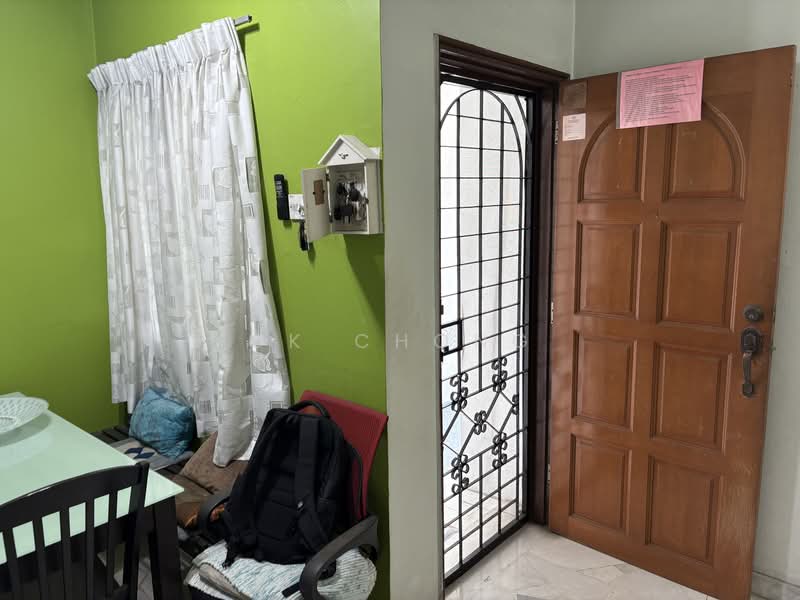 Terraced House for Sale in Usj 12 (Subang Jaya) - CK Chong - Entrance - PropertyGuru.com.my