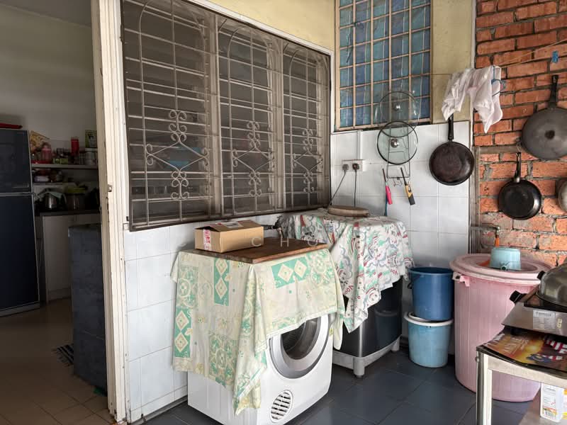Terraced House for Sale in Usj 12 (Subang Jaya) - CK Chong - Kitchen - PropertyGuru.com.my