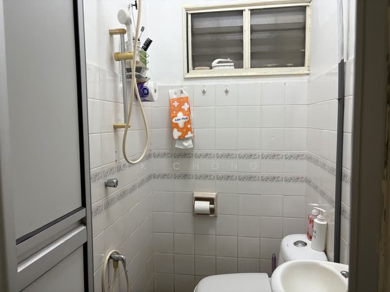 Terraced House for Sale in Usj 12 (Subang Jaya) - CK Chong - Bathroom - PropertyGuru.com.my