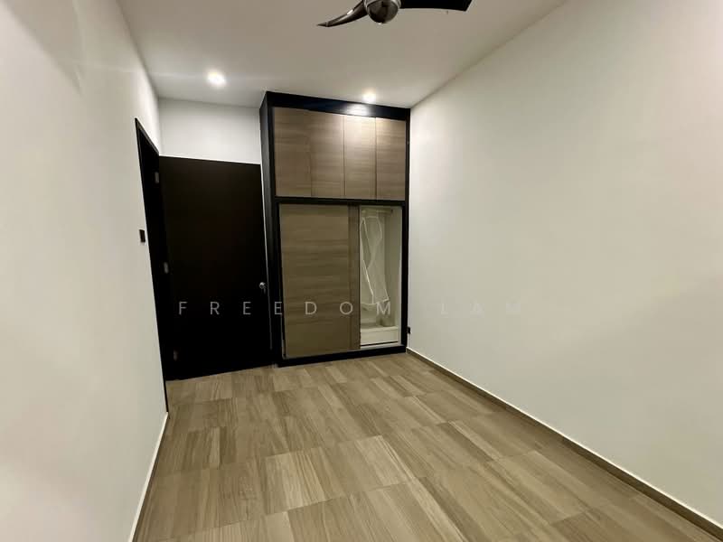 Semi-Detached House for Sale in Johor Bahru (Johor) - Freedom Lam - Bedroom - PropertyGuru.com.my
