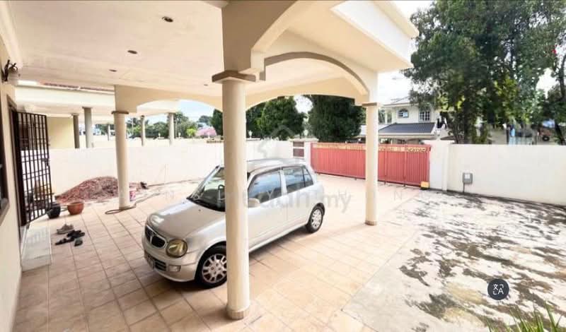 Semi-Detached House for Sale in Taman Chateau (Ipoh) - Ainsley Thong - Exterior - PropertyGuru.com.my