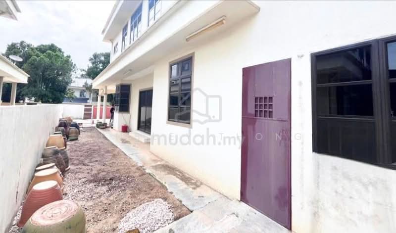 Semi-Detached House for Sale in Taman Chateau (Ipoh) - Ainsley Thong - Exterior - PropertyGuru.com.my