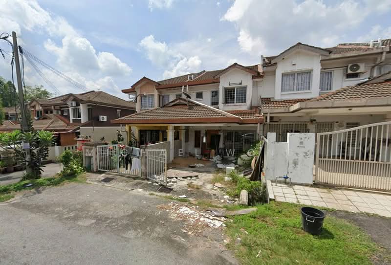 2-storey Terraced House for Sale in Bandar Putra Permai (Seri Kembangan) - Michael Wong - Exterior - PropertyGuru.com.my