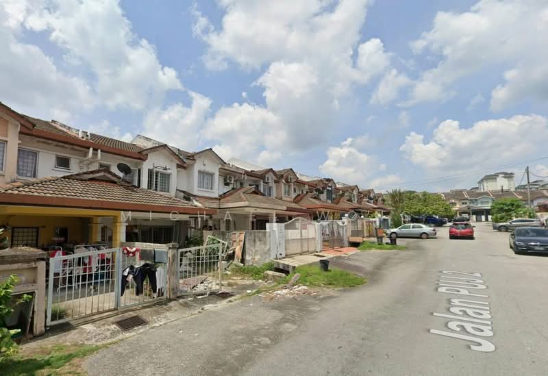 2-storey Terraced House for Sale in Bandar Putra Permai (Seri Kembangan) - Michael Wong - Exterior - PropertyGuru.com.my
