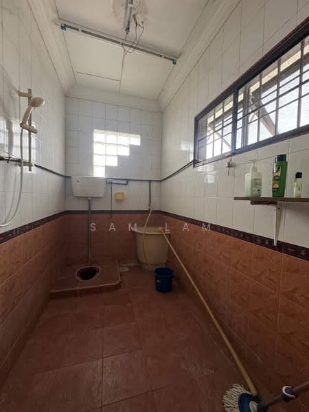 Bungalow for Sale in Gunung Rapat (Ipoh) - Sam Lam - PropertyGuru.com.my