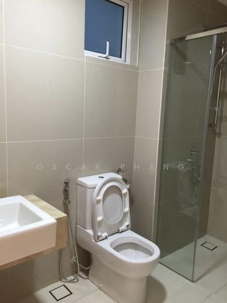 Condominium for Rent at Scenaria @ North Kiara Hills - Oscar Phang - Bathroom - PropertyGuru.com.my