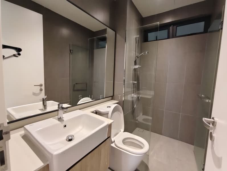 Service Residence for Rent at 10 Stonor - Sue Tey - Bathroom - PropertyGuru.com.my