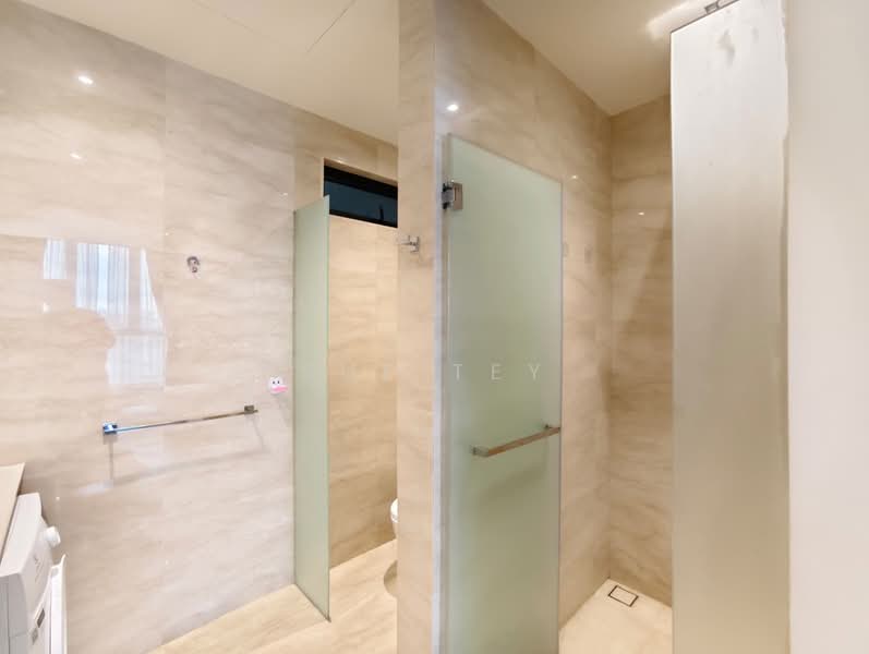 Service Residence for Rent at 10 Stonor - Sue Tey - Bathroom - PropertyGuru.com.my
