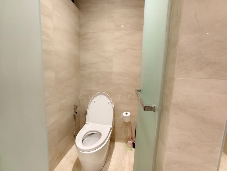 Service Residence for Rent at 10 Stonor - Sue Tey - Bathroom - PropertyGuru.com.my