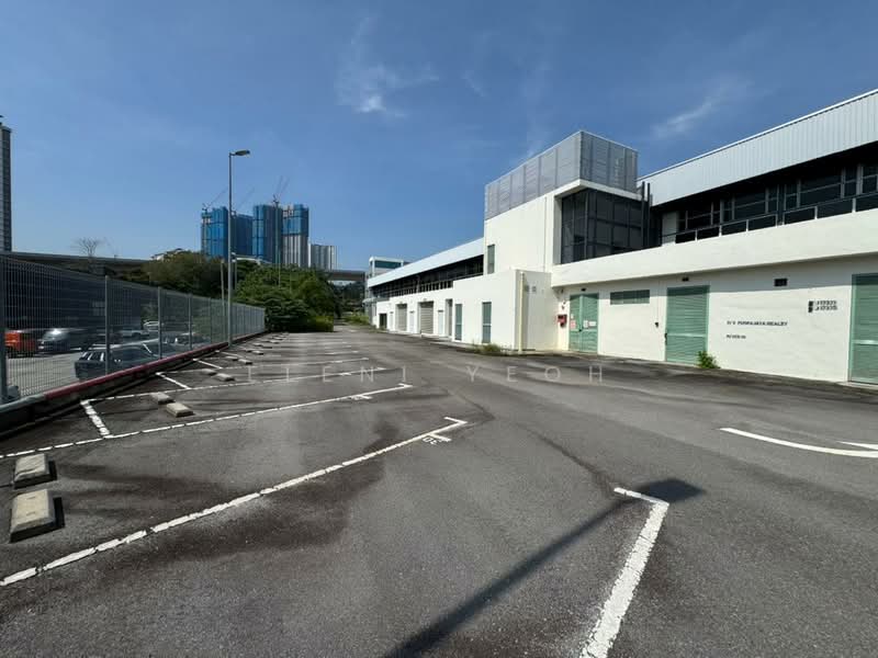 Warehouse for Rent in TAMAN PUCHONG UTAMA (Puchong) - Eleni Yeoh - Exterior - PropertyGuru.com.my