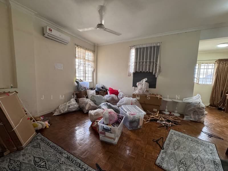 Condominium for Sale at Tiara Duta - Jimmy Augustin - Living Room - PropertyGuru.com.my