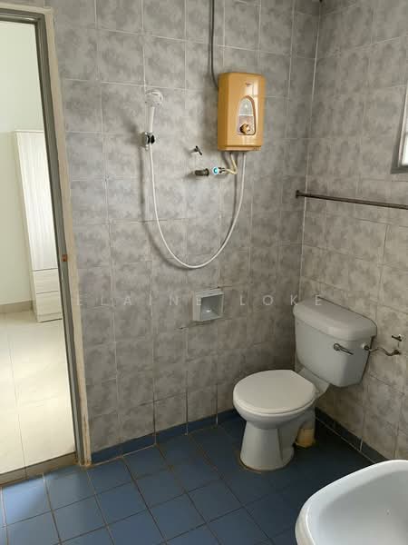 Townhouse for Sale in Bukit Jalil (Kuala Lumpur) - Elaine Loke - Bathroom - PropertyGuru.com.my