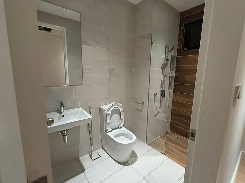 Servis Apartment untuk Disewa di UNIO Residence - Ethan Loke - Bathroom - PropertyGuru.com.my