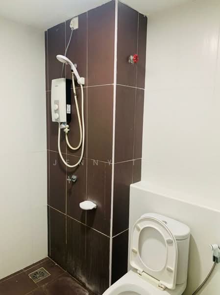 Service Residence for Rent at The Garden Residences - Jenny Tee - Bathroom - PropertyGuru.com.my